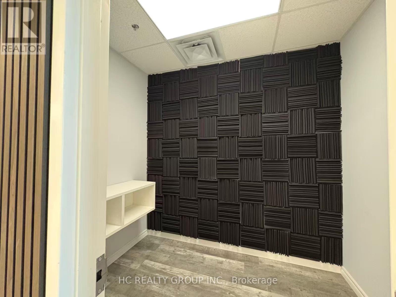 235 Industrial Parkway, Aurora, Ontario  L4G 3V5 - Photo 9 - N12799896