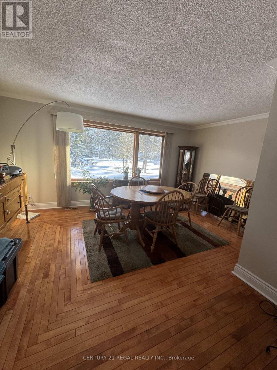 156 39th Street S, Wasaga Beach, Ontario  L9Z 1S3 - Photo 5 - S12799914