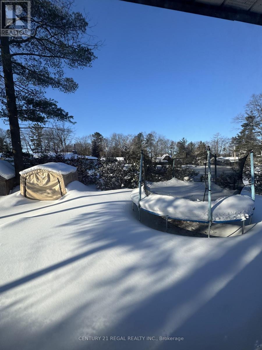 156 39th Street S, Wasaga Beach, Ontario  L9Z 1S3 - Photo 9 - S12799914