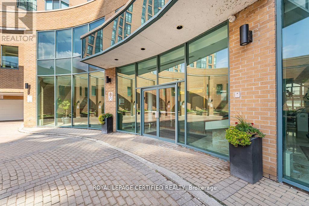 803 - 140 Dunlop Street E, Barrie (City Centre), Ontario L4M 1B1 - Photo 2 - S12799924