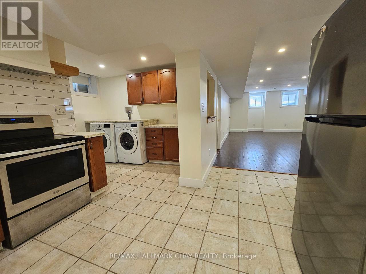 Lower - 47 Lake Crescent, Barrie, Ontario  L4N 6A7 - Photo 9 - S12799978