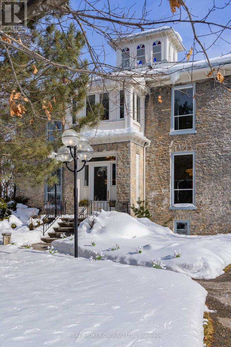 346 PICTON MAIN STREET, Prince Edward County, Ontario