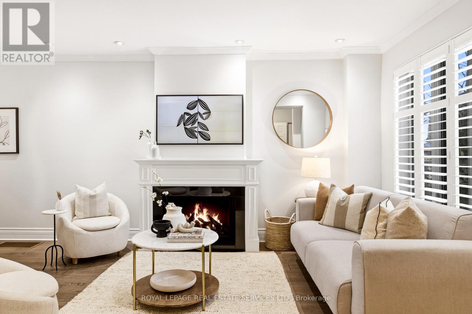 48 Thornhill Avenue, Toronto, Ontario  M6S 4C5 - Photo 10 - W12799948