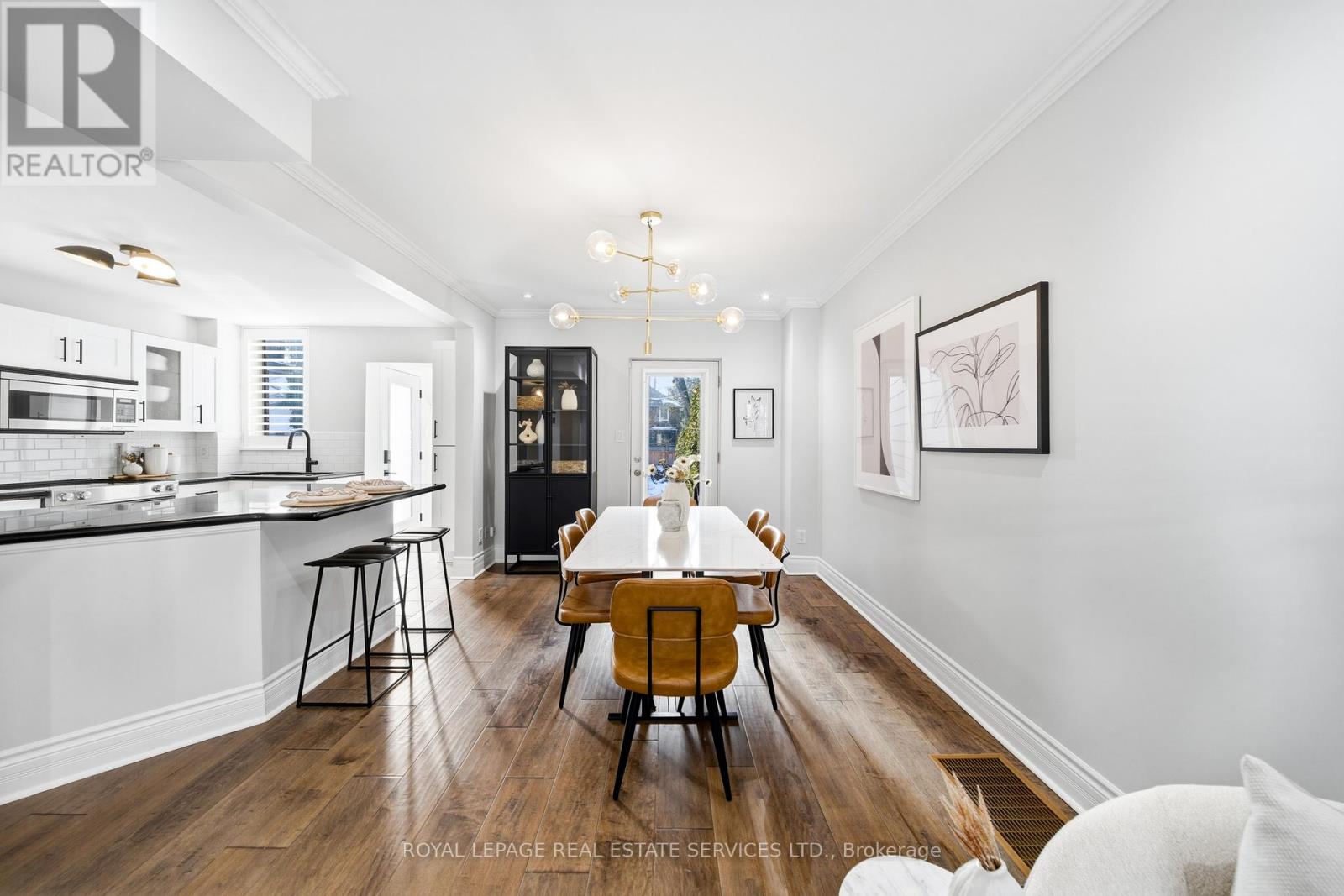 48 Thornhill Avenue, Toronto, Ontario  M6S 4C5 - Photo 12 - W12799948