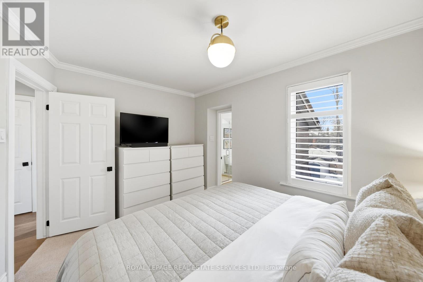 48 Thornhill Avenue, Toronto, Ontario  M6S 4C5 - Photo 27 - W12799948