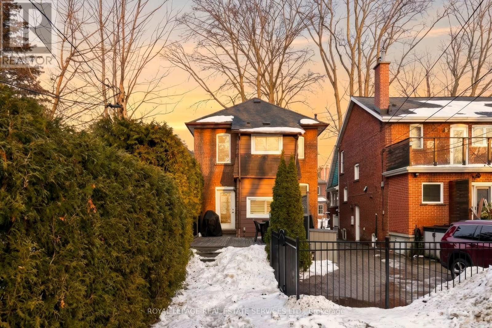 48 Thornhill Avenue, Toronto, Ontario  M6S 4C5 - Photo 41 - W12799948