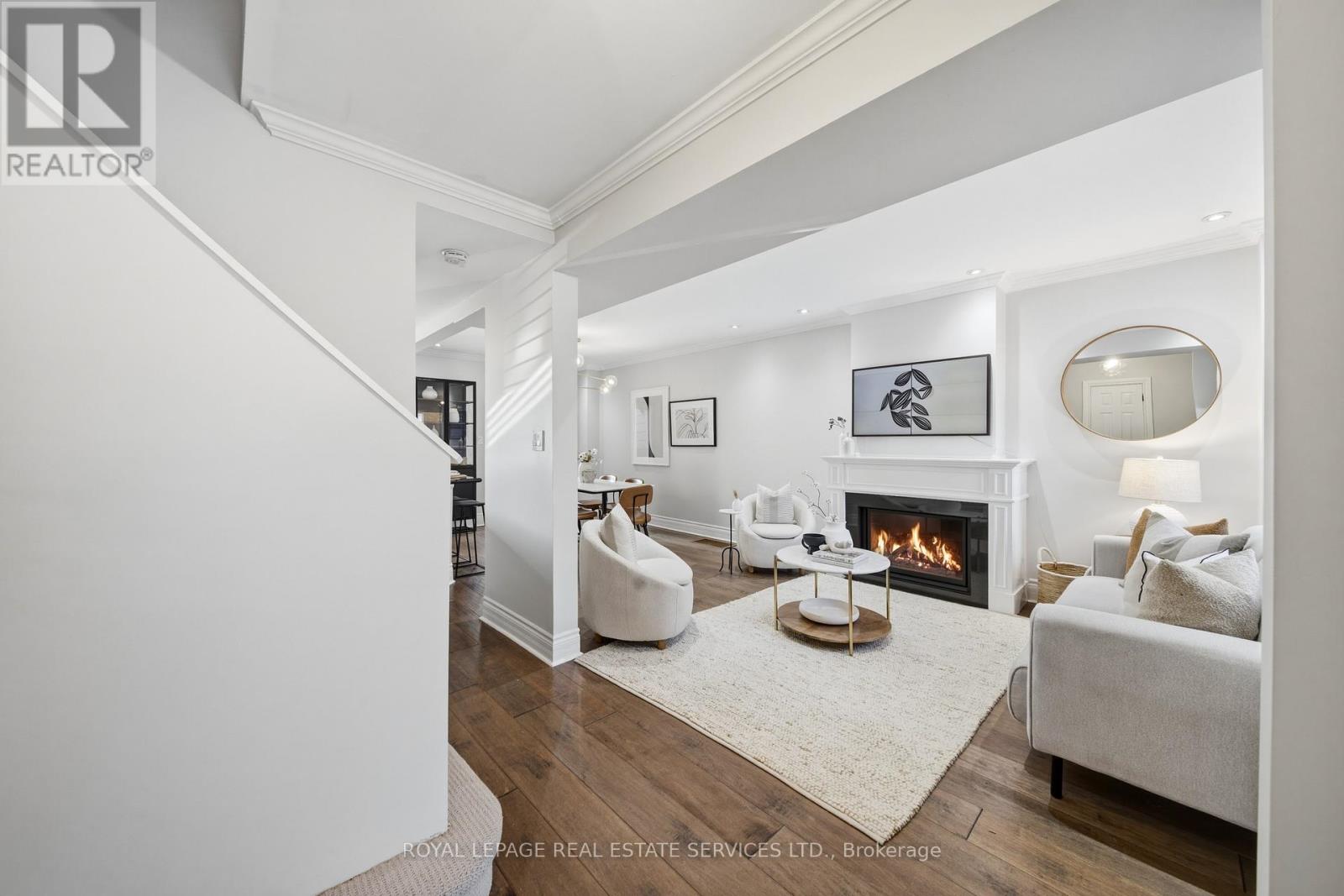 48 Thornhill Avenue, Toronto, Ontario  M6S 4C5 - Photo 6 - W12799948