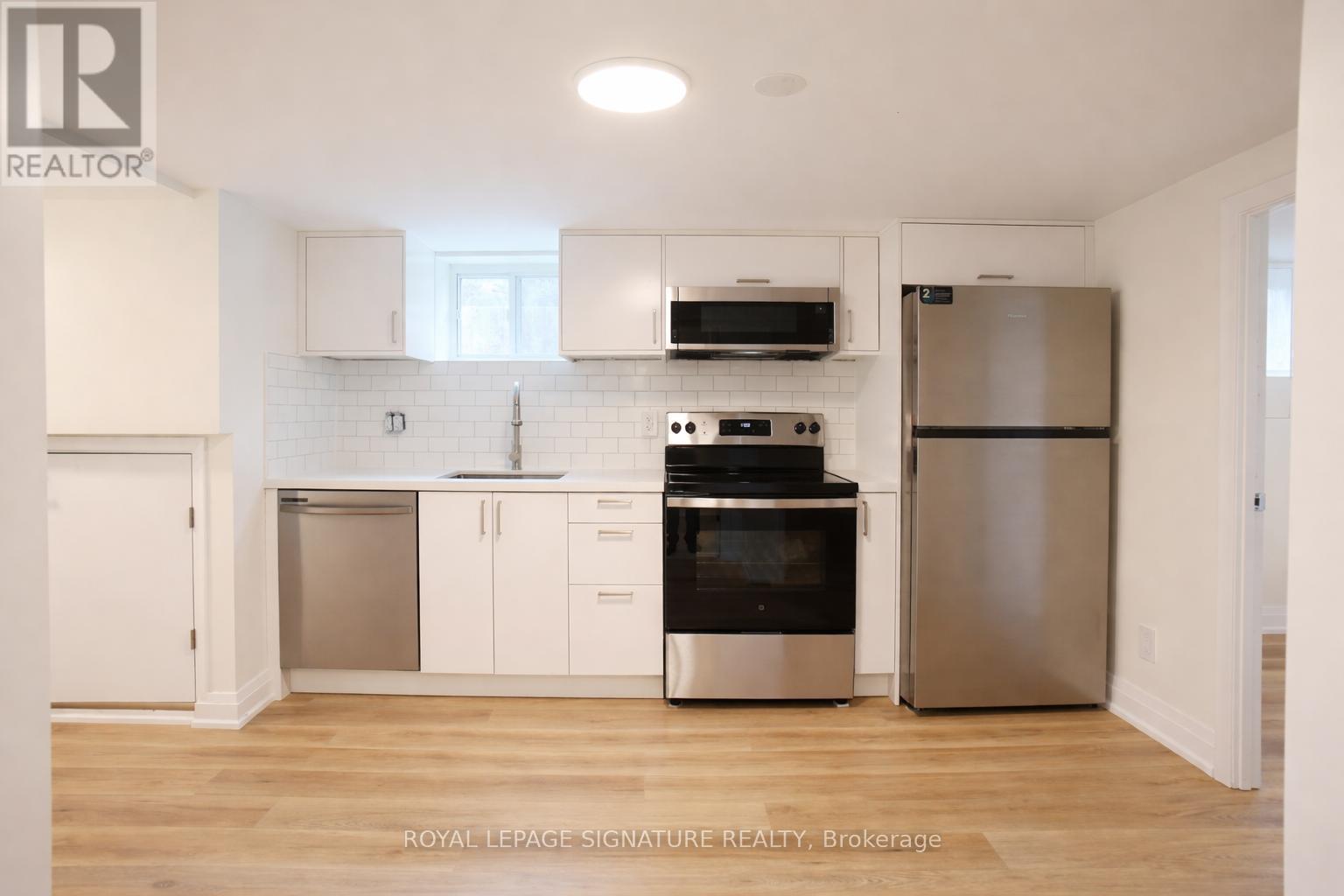 B - 5 Twentieth Street, Toronto, Ontario  M8V 3L5 - Photo 6 - W12799950