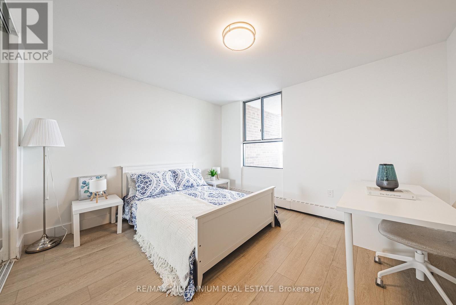 2002 - 2220 Marine Drive, Oakville, Ontario  L6L 5H1 - Photo 10 - W12799952