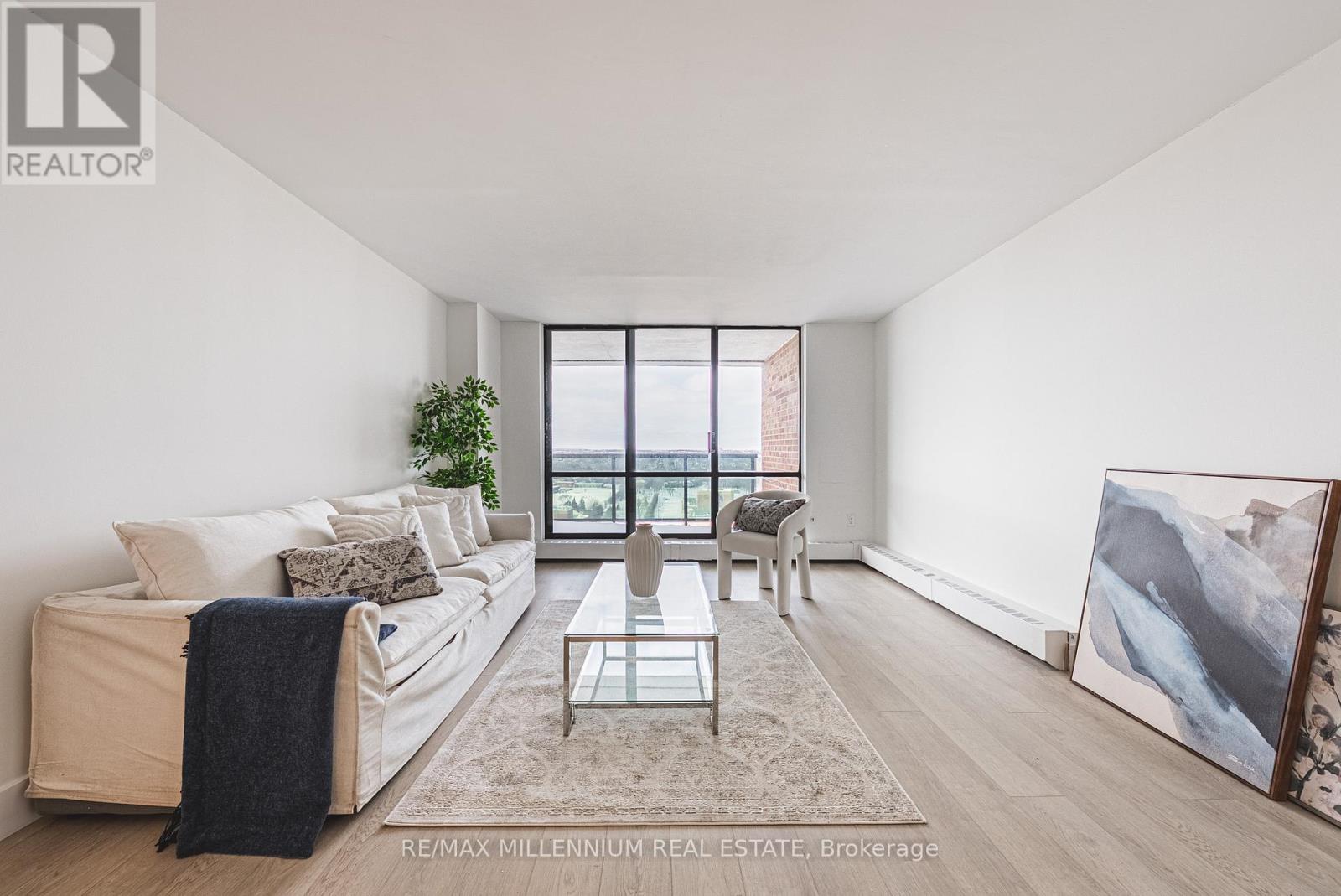 2002 - 2220 Marine Drive, Oakville, Ontario  L6L 5H1 - Photo 3 - W12799952