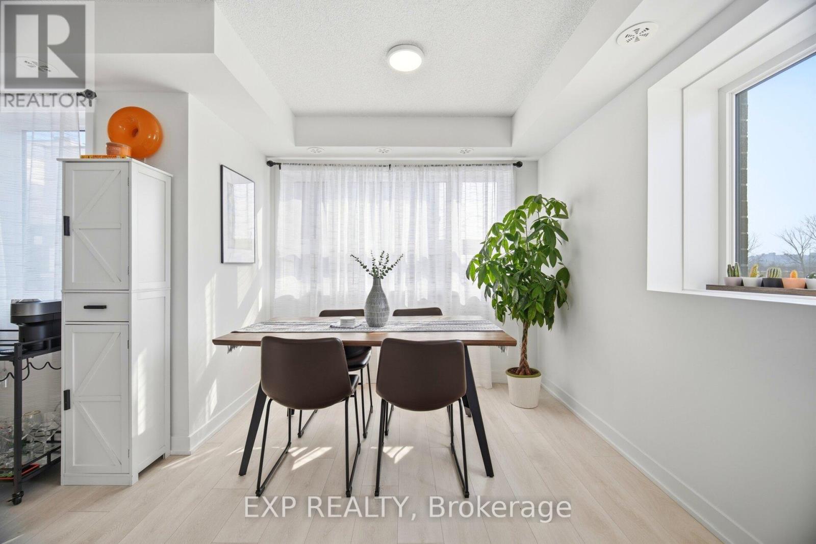 103 - 1135 Cooke Boulevard, Burlington, Ontario  L7T 0C3 - Photo 6 - W12799956