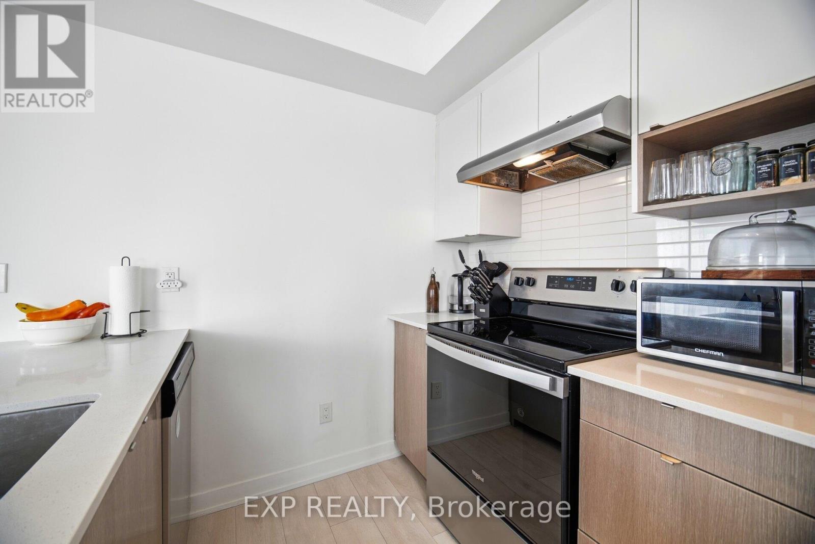 103 - 1135 Cooke Boulevard, Burlington, Ontario  L7T 0C3 - Photo 9 - W12799956