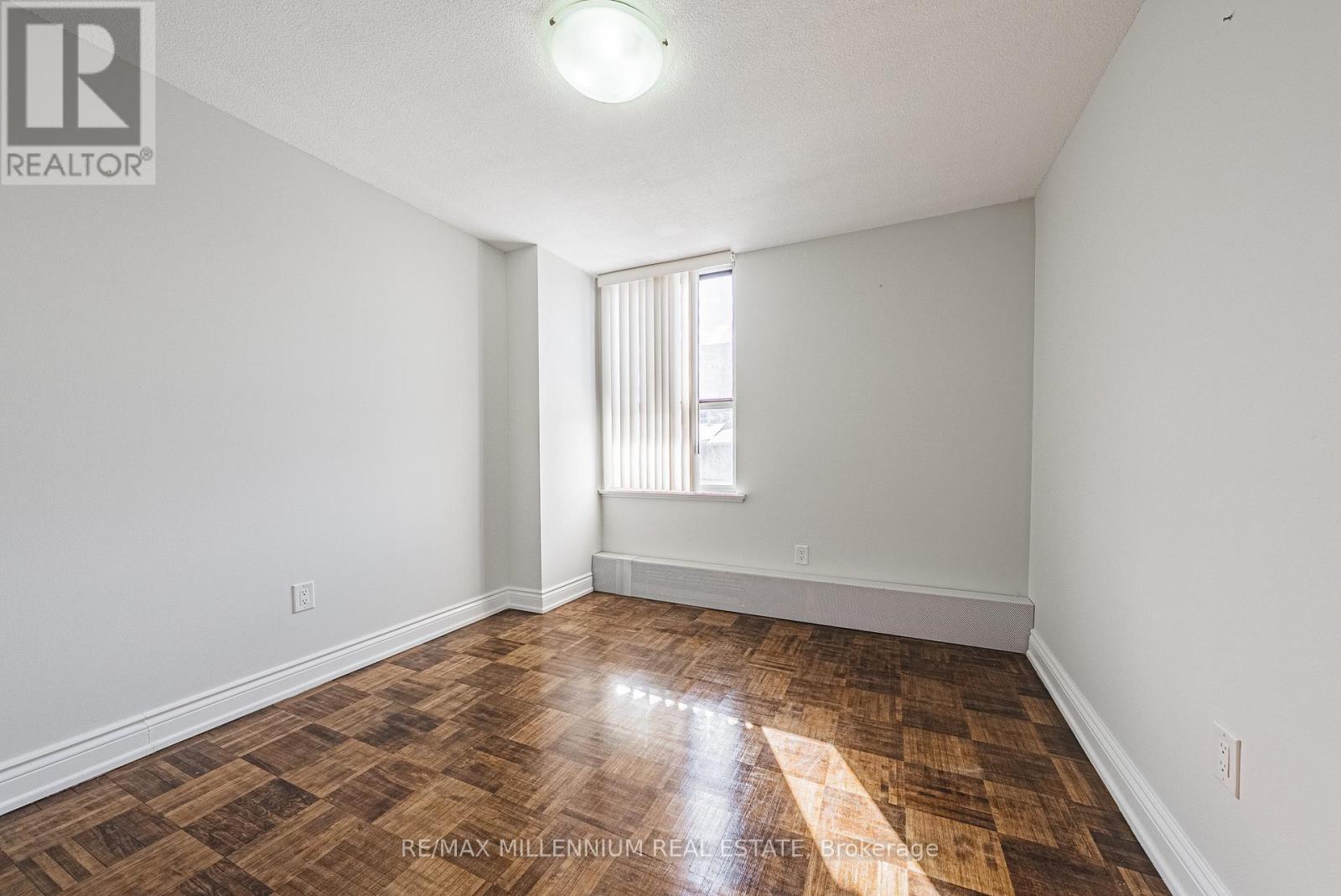 308 - 2220 Marine Drive, Oakville, Ontario  L6L 5H1 - Photo 11 - W12799968