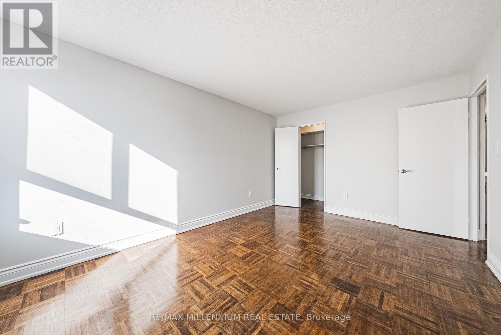 308 - 2220 Marine Drive, Oakville, Ontario  L6L 5H1 - Photo 16 - W12799968