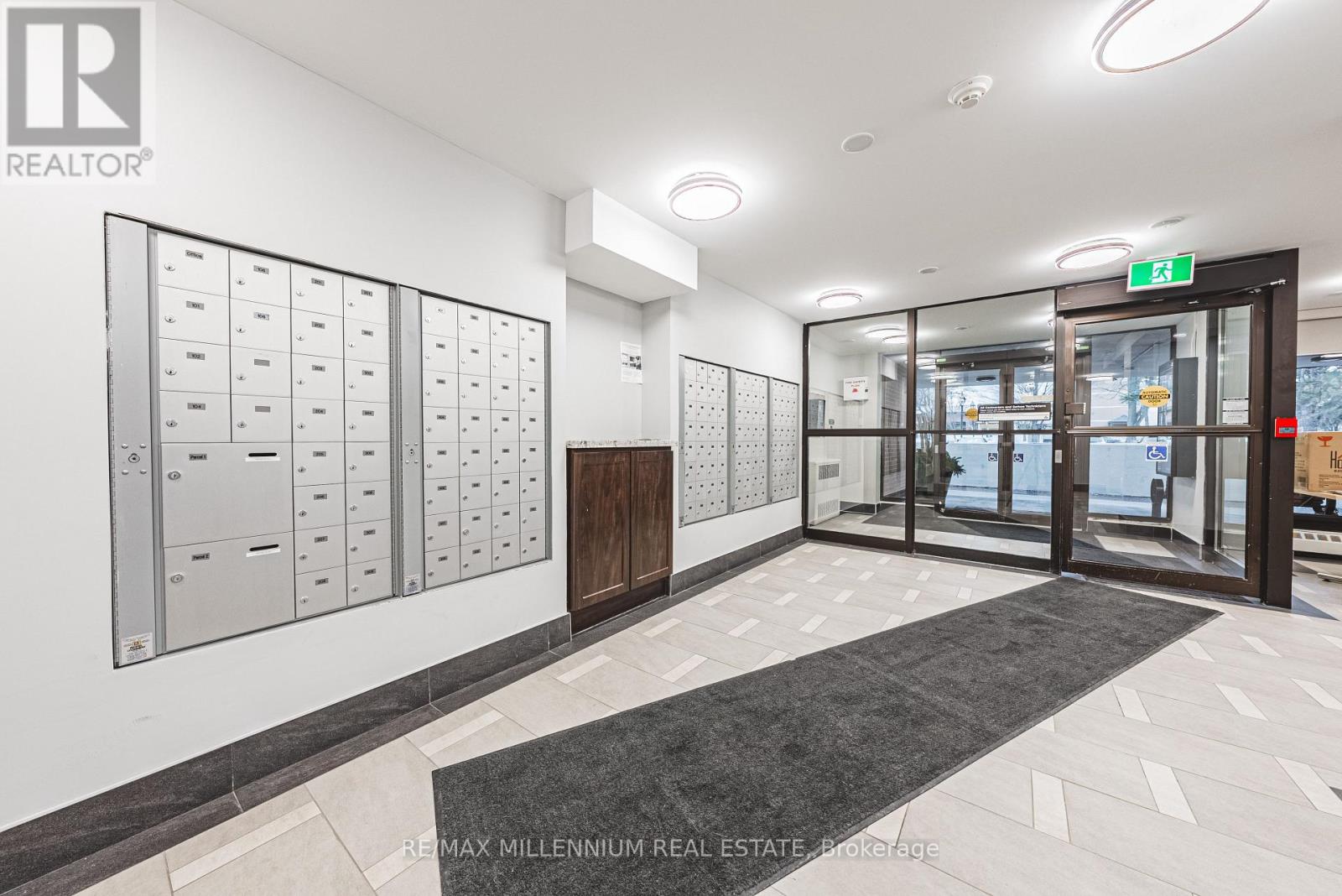 308 - 2220 Marine Drive, Oakville, Ontario  L6L 5H1 - Photo 25 - W12799968