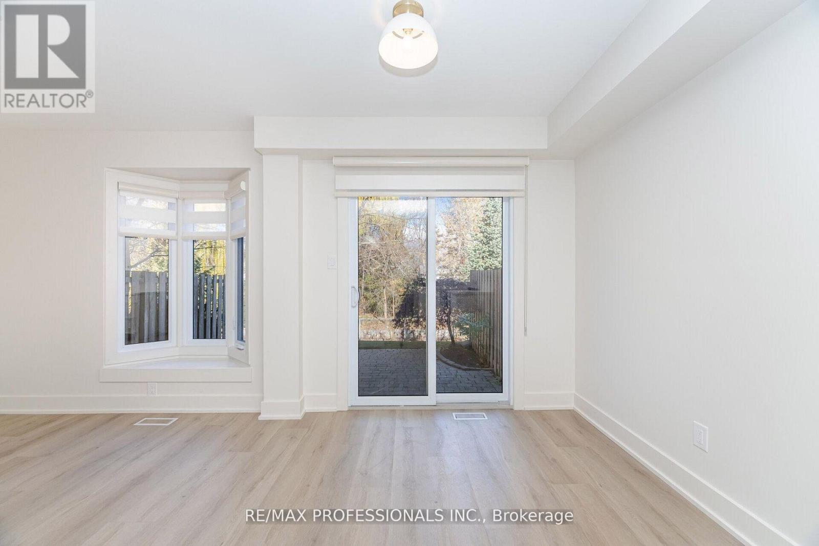 7 - 3115 New Street, Burlington, Ontario  L7N 3T4 - Photo 11 - W12799996