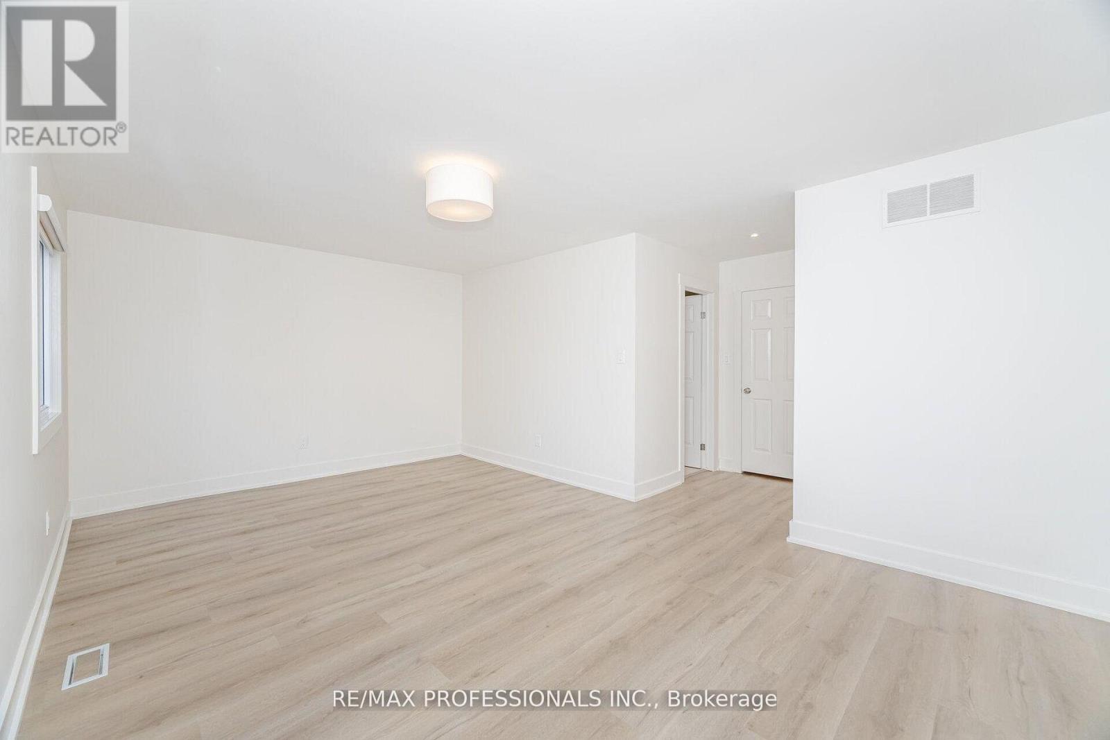 7 - 3115 New Street, Burlington, Ontario  L7N 3T4 - Photo 21 - W12799996