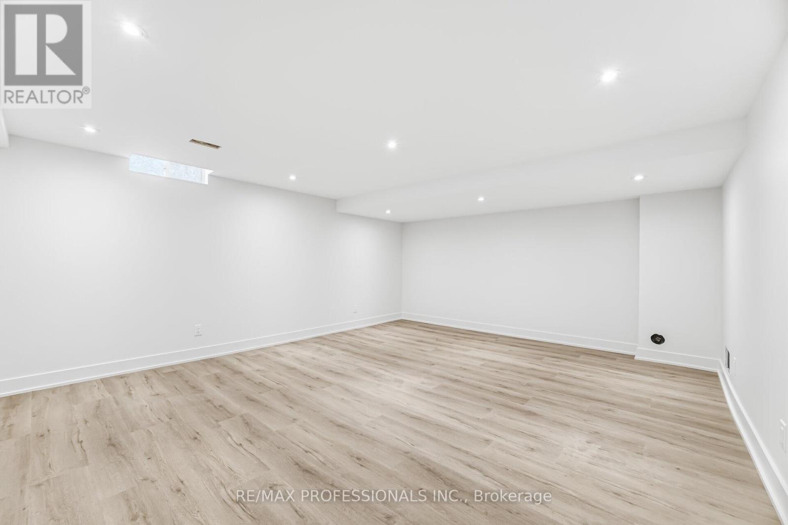 7 - 3115 New Street, Burlington, Ontario  L7N 3T4 - Photo 35 - W12799996