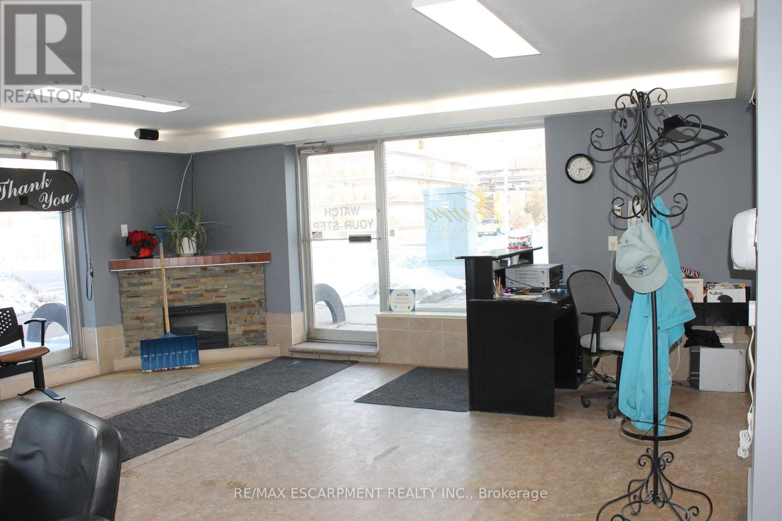 2328 King Street, Hamilton, Ontario  L8K 1X4 - Photo 21 - X12799920