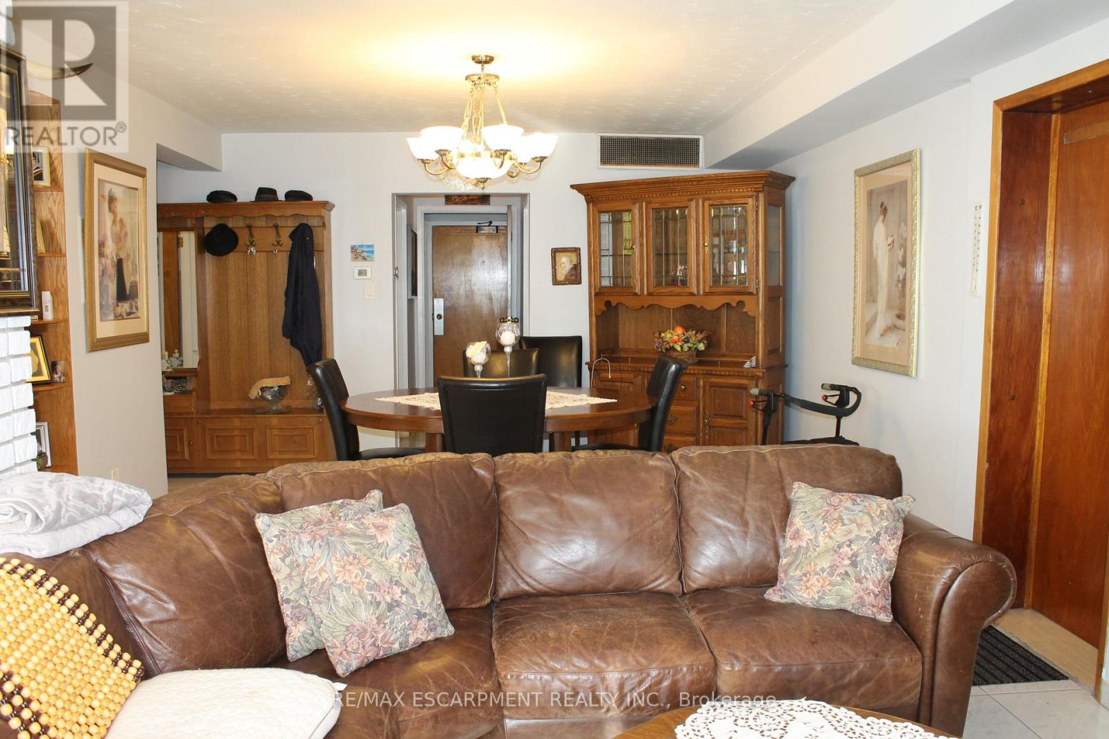 2328 King Street, Hamilton, Ontario  L8K 1X4 - Photo 31 - X12799920