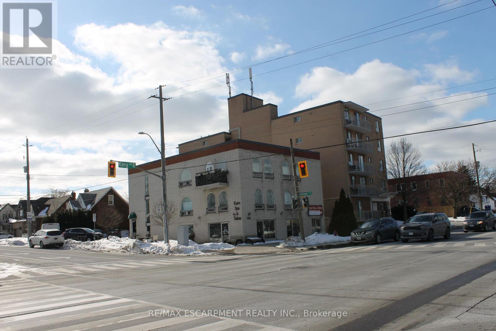 2328 King Street, Hamilton, Ontario  L8K 1X4 - Photo 4 - X12799920