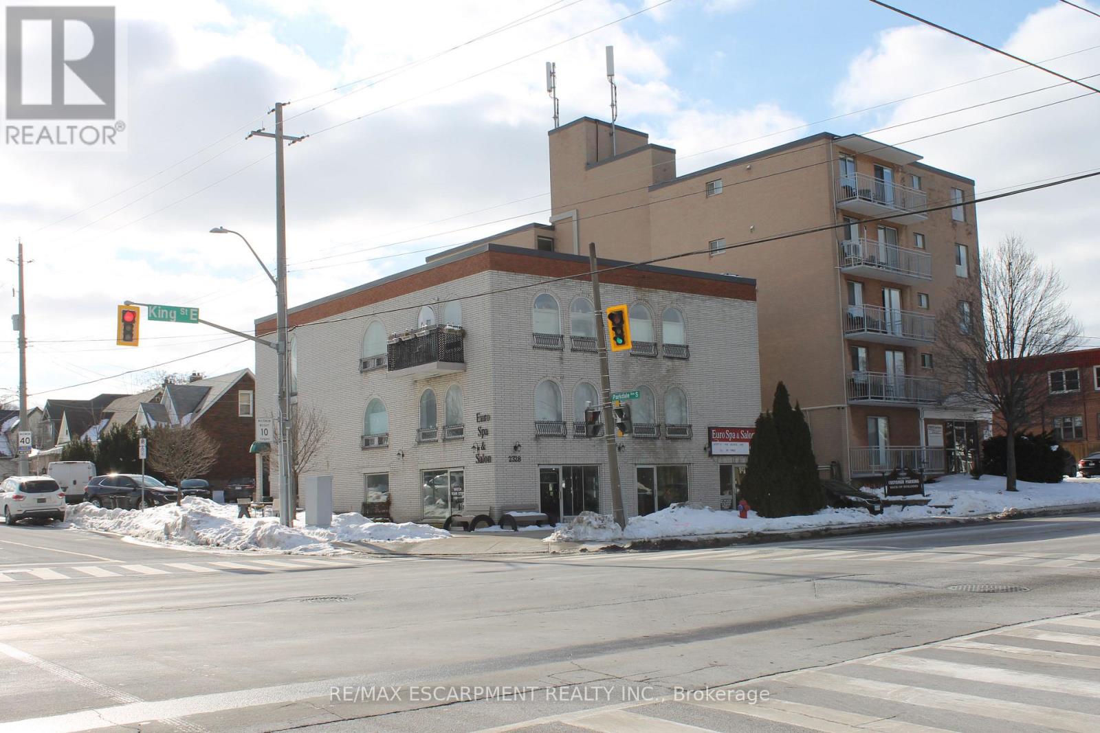 2328 King Street, Hamilton, Ontario  L8K 1X4 - Photo 5 - X12799920