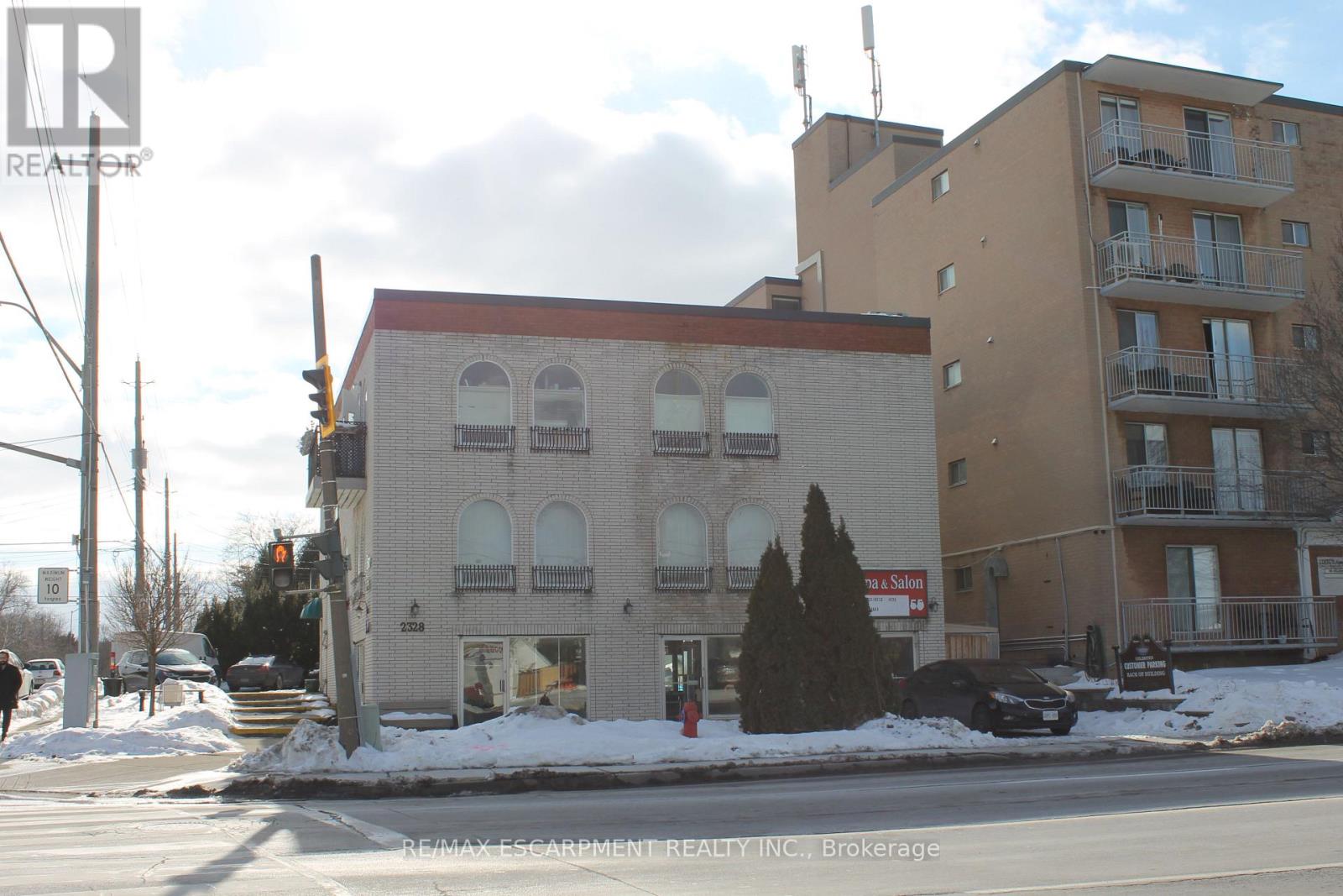 2328 King Street, Hamilton, Ontario  L8K 1X4 - Photo 7 - X12799920