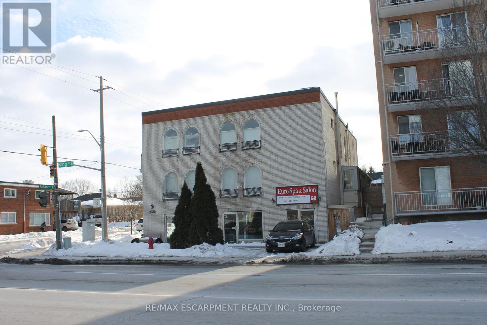 2328 King Street, Hamilton, Ontario  L8K 1X4 - Photo 9 - X12799920