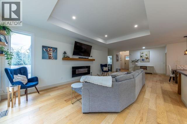 2449 Centennial Drive, Blind Bay, British Columbia  V0E 1H1 - Photo 12 - 10376221