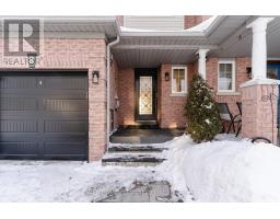 8 OGLEVIE DRIVE, Whitby, Ontario