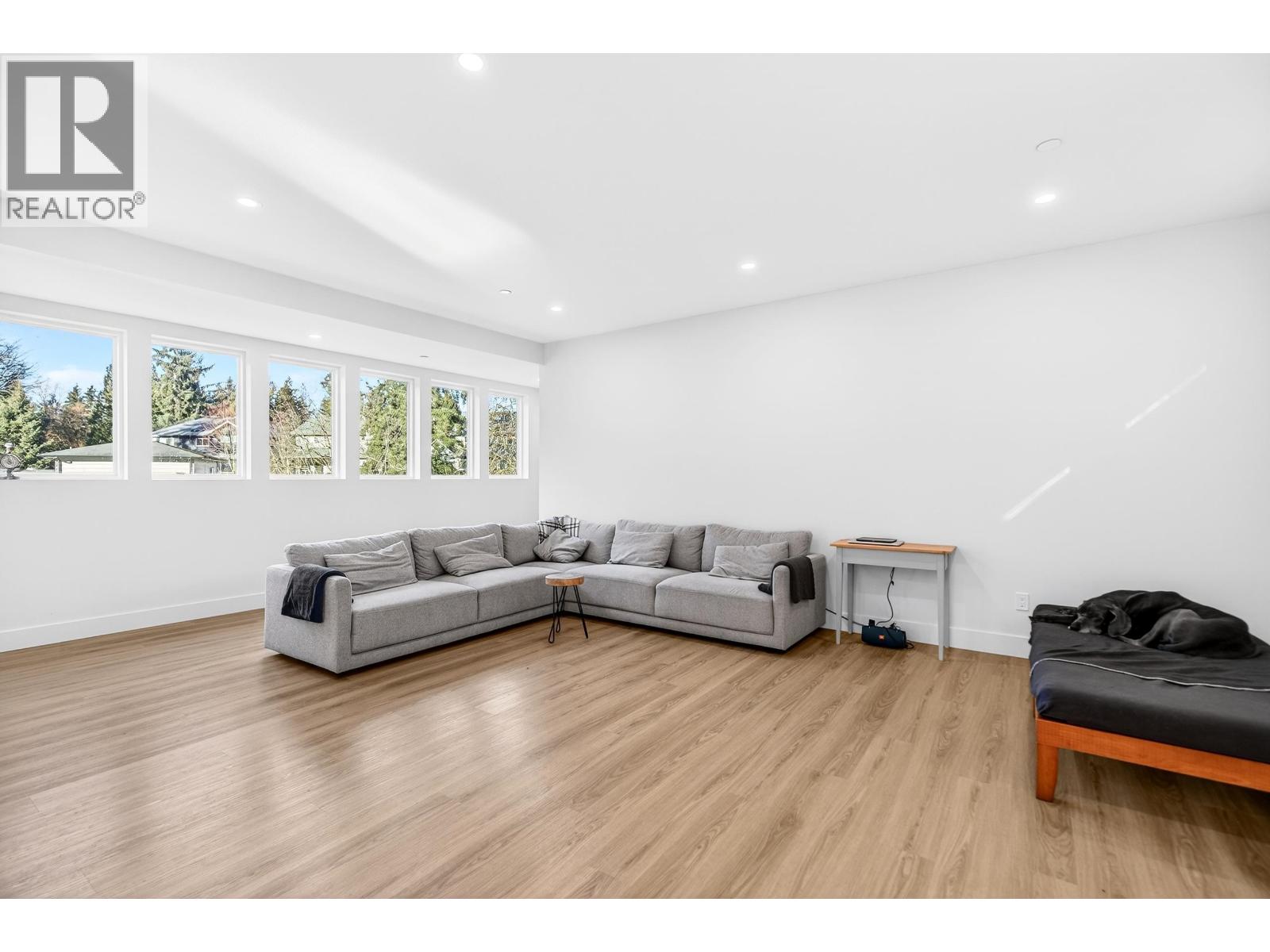 24025 Fern Crescent, Maple Ridge, British Columbia  V4R 2S1 - Photo 3 - R3081819