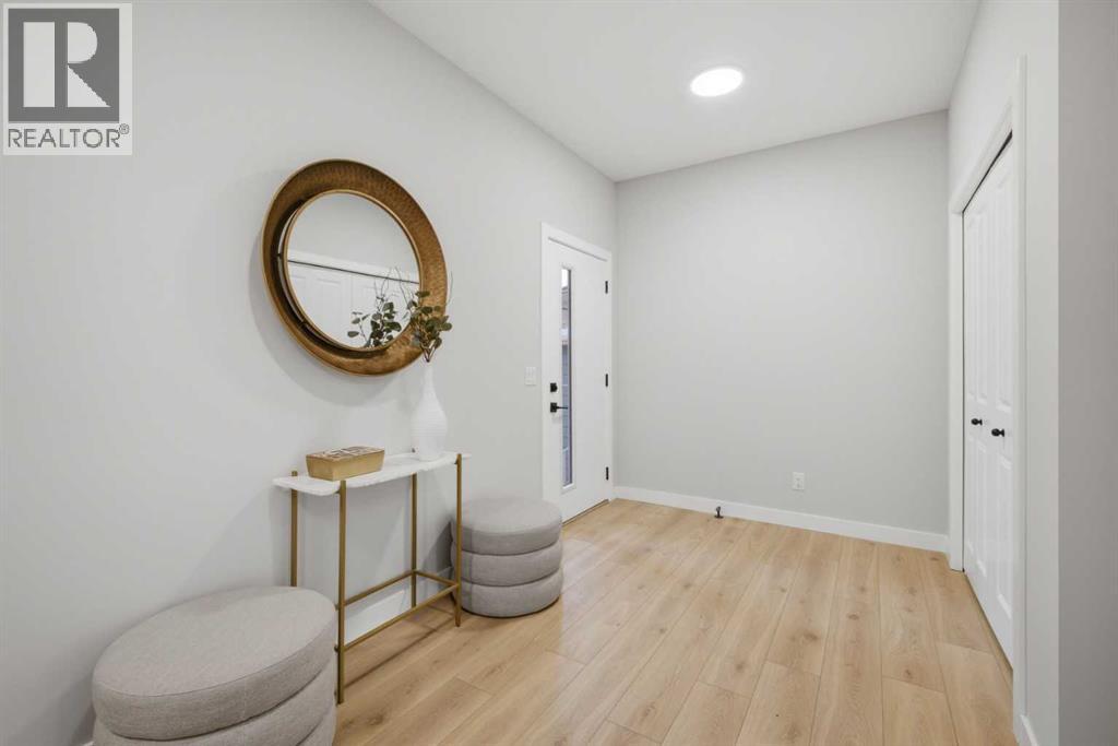 151 Belvedere Crescent Se, Calgary, Alberta  T2A 7Y5 - Photo 2 - A2282692