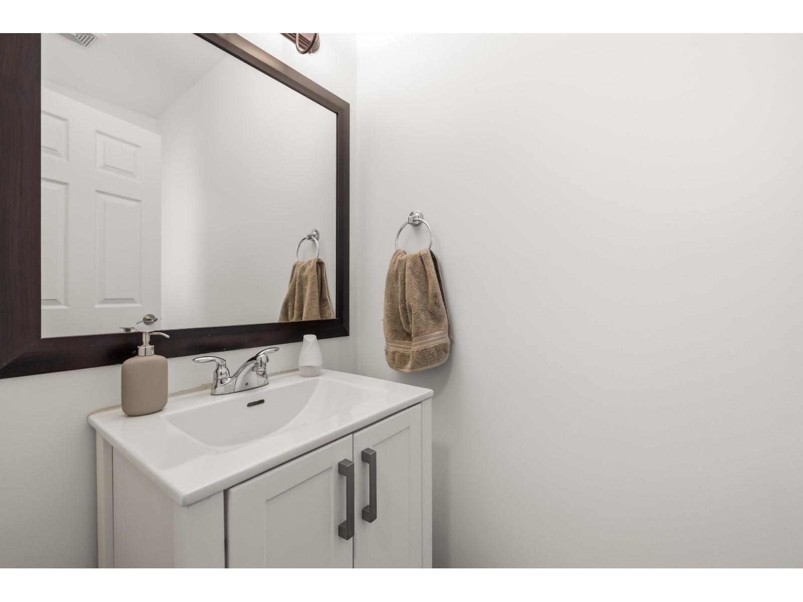 16539 59a Avenue, Surrey, British Columbia  V3S 4N9 - Photo 17 - R3091376