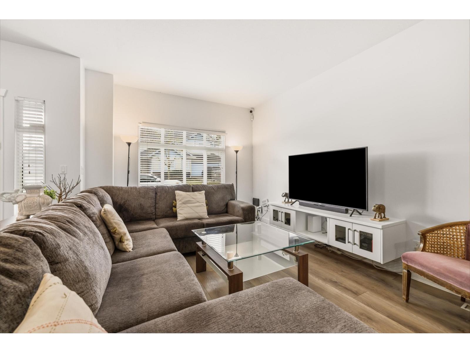 16539 59a Avenue, Surrey, British Columbia  V3S 4N9 - Photo 6 - R3091376