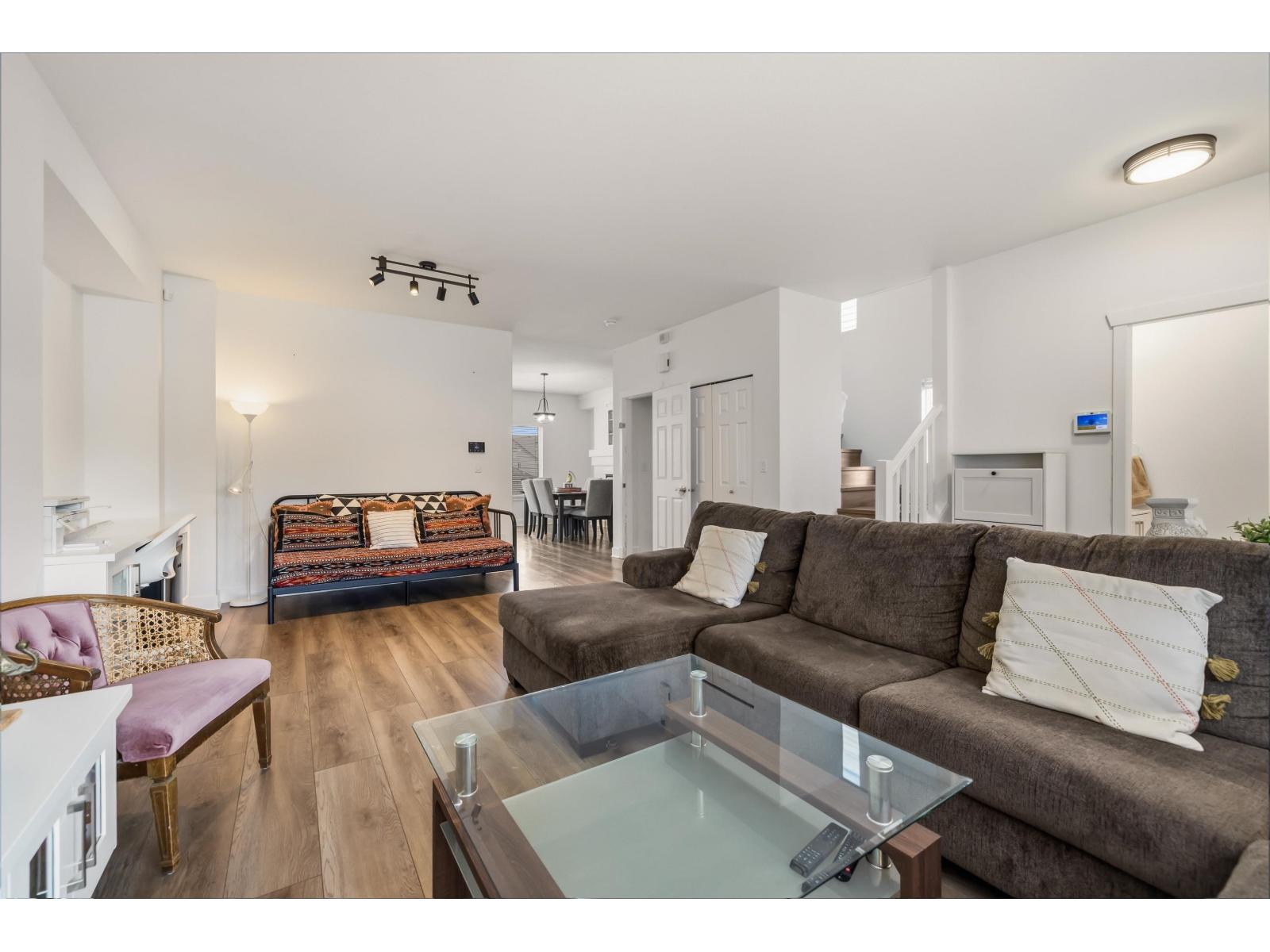 16539 59a Avenue, Surrey, British Columbia  V3S 4N9 - Photo 8 - R3091376