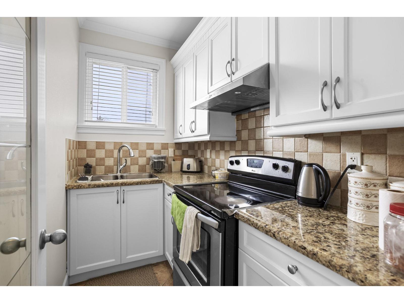 9416 Wallace Crescent, Surrey, British Columbia  V3V 1V6 - Photo 14 - R3089644