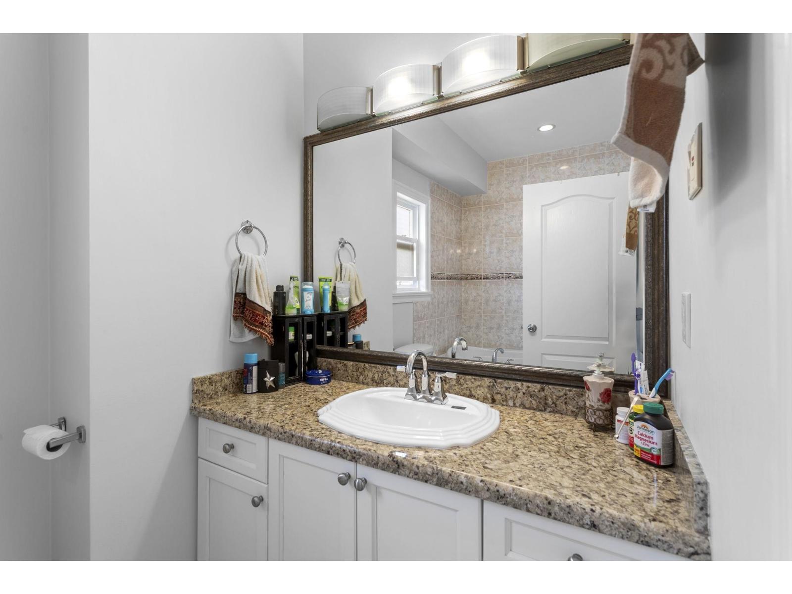 9416 Wallace Crescent, Surrey, British Columbia  V3V 1V6 - Photo 18 - R3089644