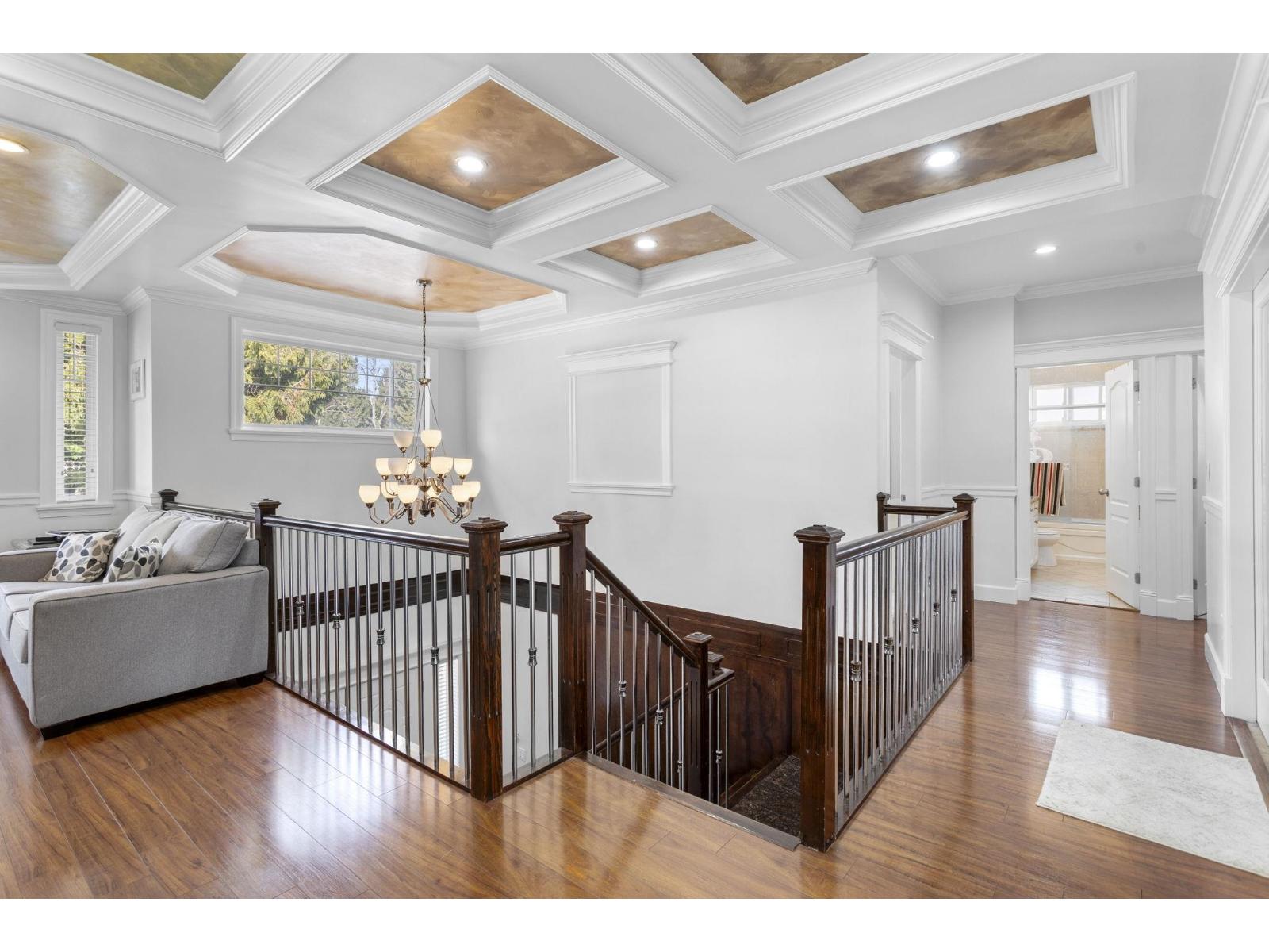 9416 Wallace Crescent, Surrey, British Columbia  V3V 1V6 - Photo 4 - R3089644