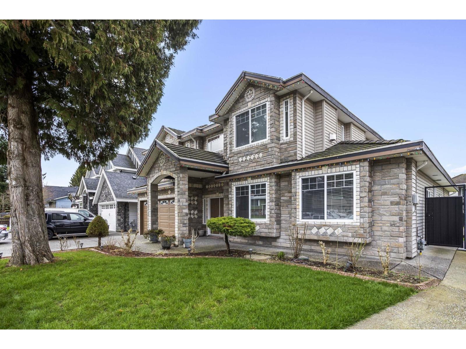 9416 Wallace Crescent, Surrey, British Columbia  V3V 1V6 - Photo 2 - R3089644