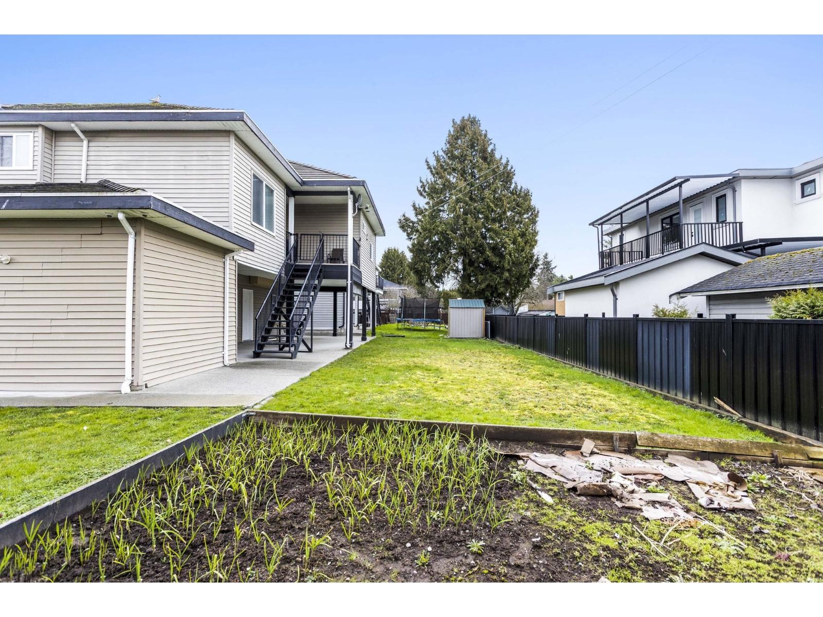 9416 Wallace Crescent, Surrey, British Columbia  V3V 1V6 - Photo 35 - R3089644