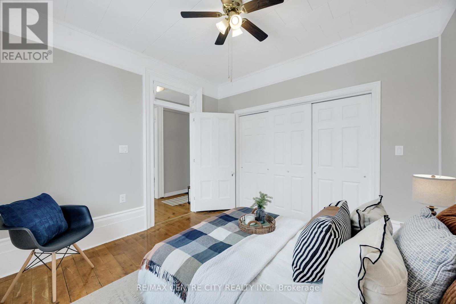 318 Carling Street, South Huron, Ontario  N0M 1S2 - Photo 13 - X12800032