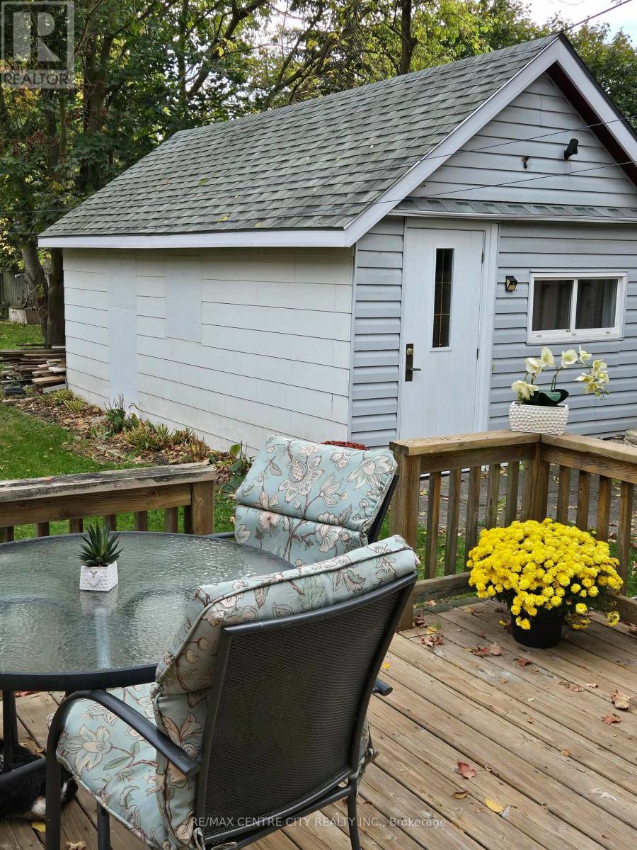 318 Carling Street, South Huron, Ontario  N0M 1S2 - Photo 36 - X12800032