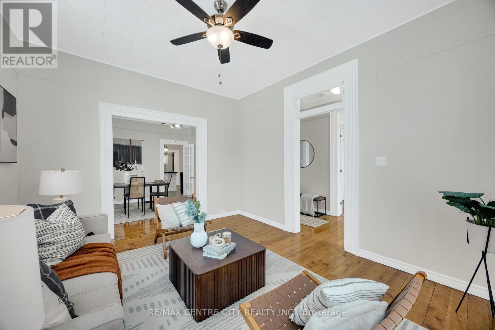 318 Carling Street, South Huron, Ontario  N0M 1S2 - Photo 6 - X12800032