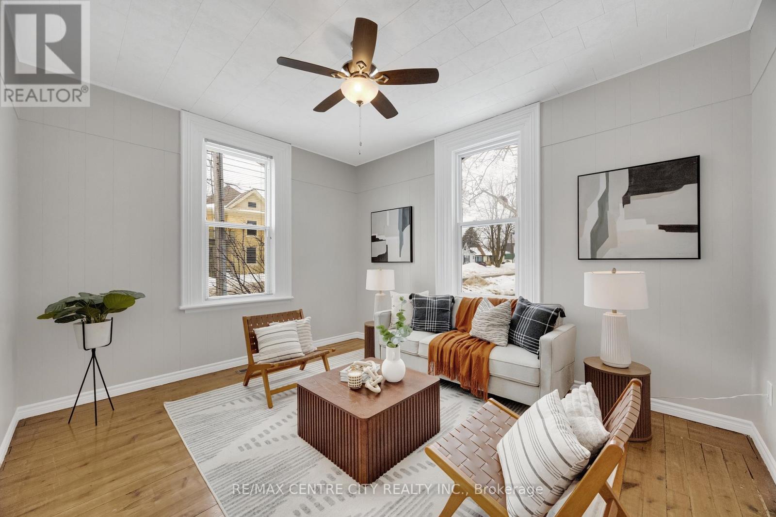 318 Carling Street, South Huron, Ontario  N0M 1S2 - Photo 7 - X12800032