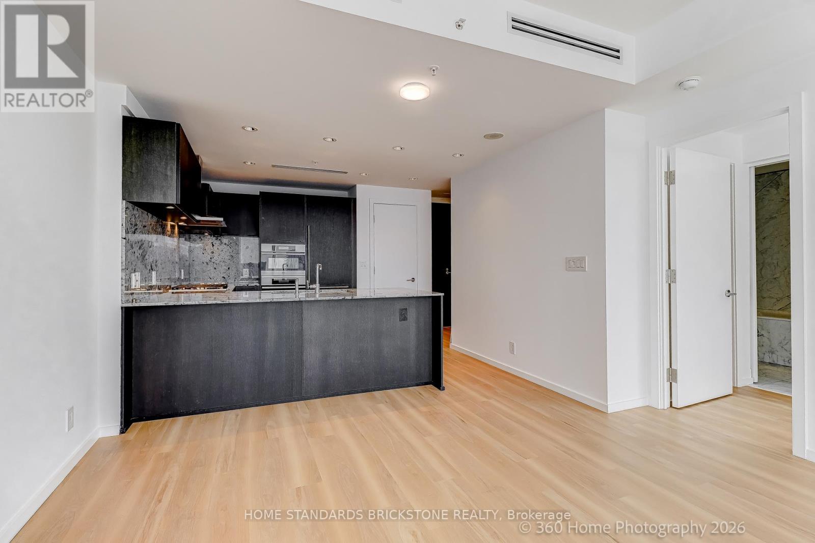 4702 - 180 University Avenue, Toronto, Ontario  M5H 0A2 - Photo 2 - C12795950