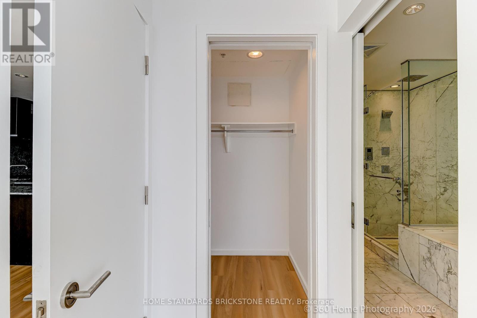 4702 - 180 University Avenue, Toronto, Ontario  M5H 0A2 - Photo 18 - C12795950