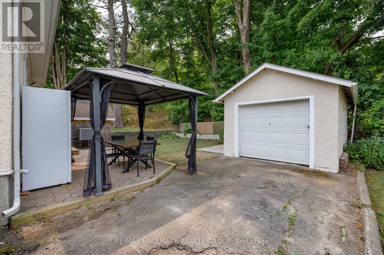 26 Mccready Street, Brockville, Ontario  K6V 5N3 - Photo 47 - X12463519