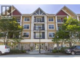 320 1336 MAIN STREET, Squamish, British Columbia