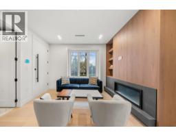 3483 ADANAC STREET, Vancouver, British Columbia