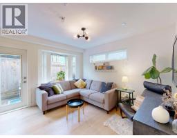 <div class="price">$1,090,000</div> 101 1672 E Pender Street, Vancouver<br><div style="margin-bottom:8px;"><small>Oakwyn Realty Ltd.</small></div><div class='bed_bath'>3 Bed | 2 Bath</div>